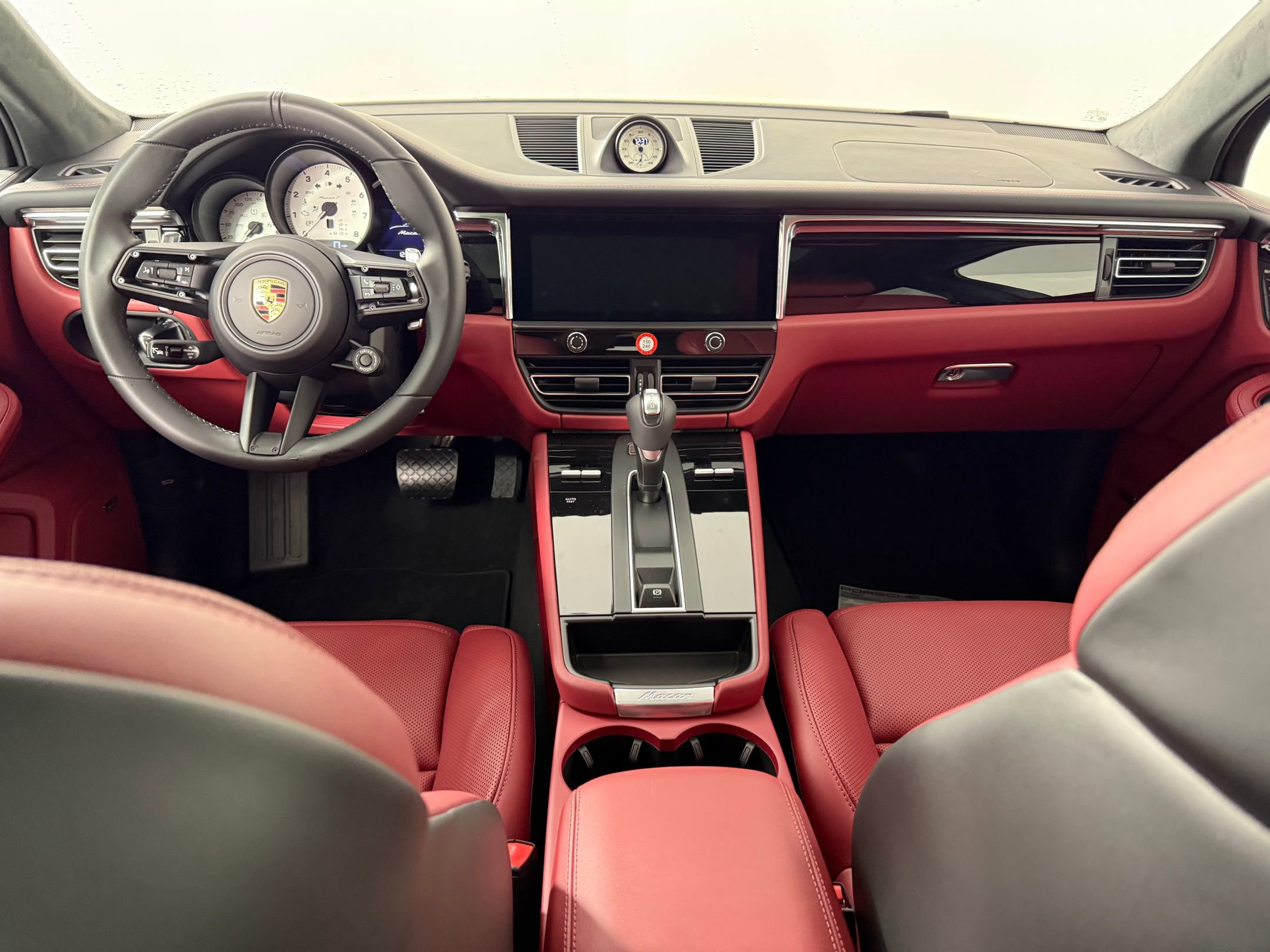 New 2026 Porsche Macan Turbo AWD/4WD image 20