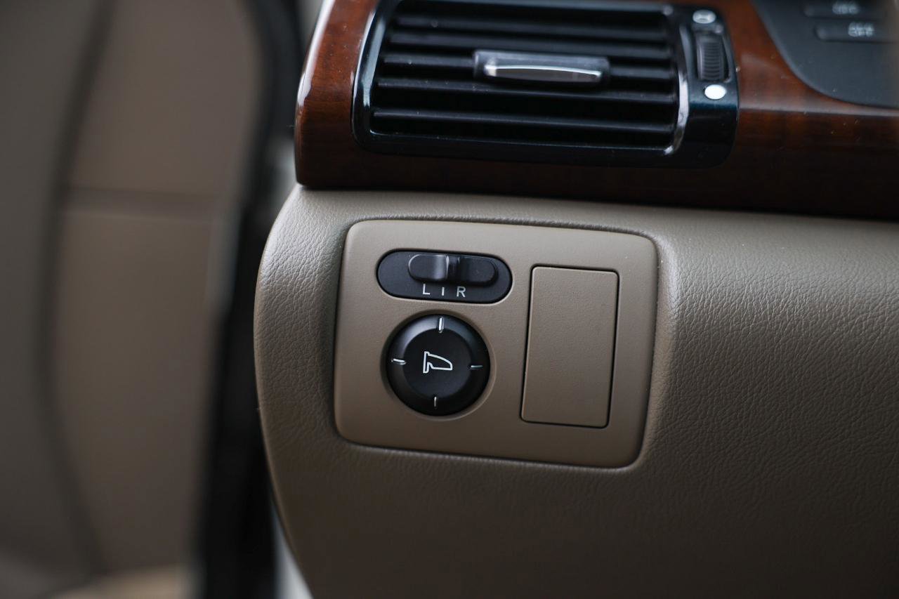 Used 2006 Acura RL image 35