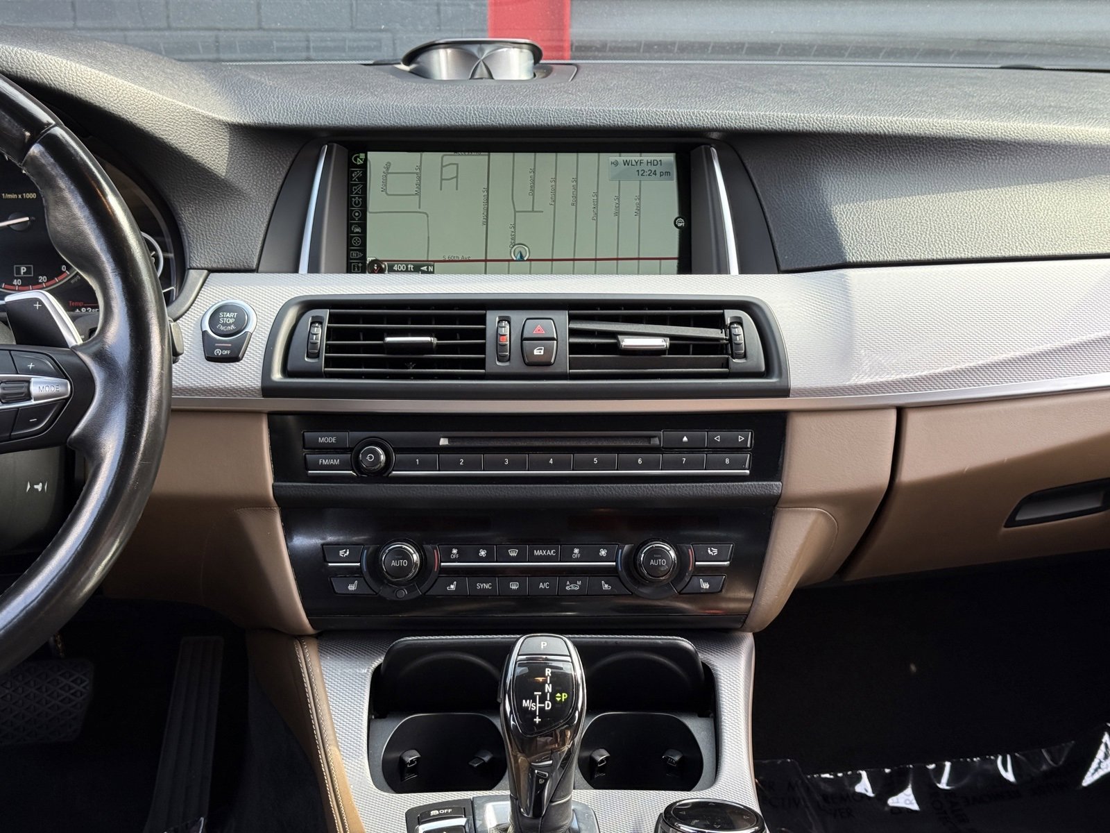 Used 2014 BMW 550i xDrive Sedan image 24