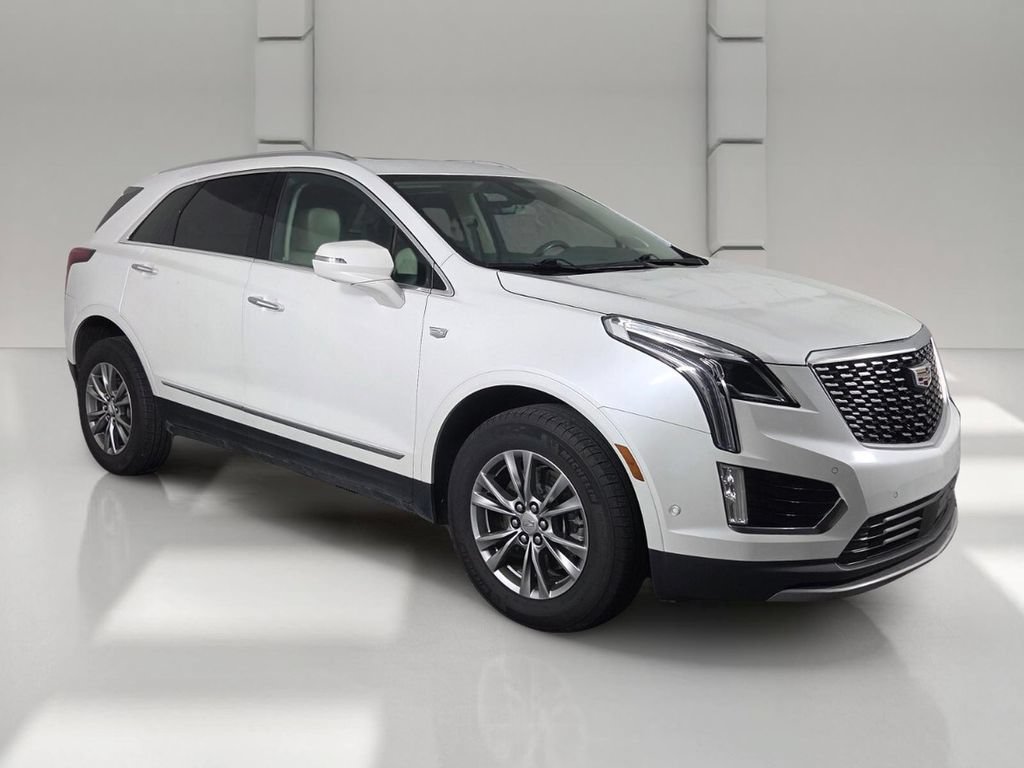 Used 2023 Cadillac XT5 Premium Luxury w/ Technology Package AWD/4WD image 2