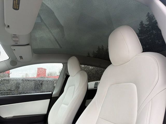 Used 2020 Tesla Model Y Long Range image 17