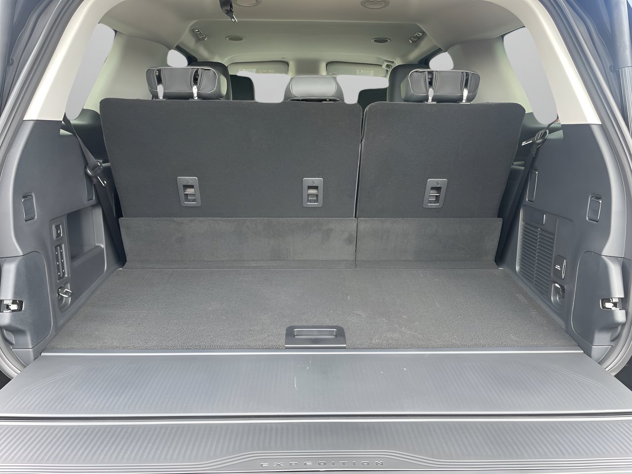 New 2026 Ford Expedition Active RWD image 11