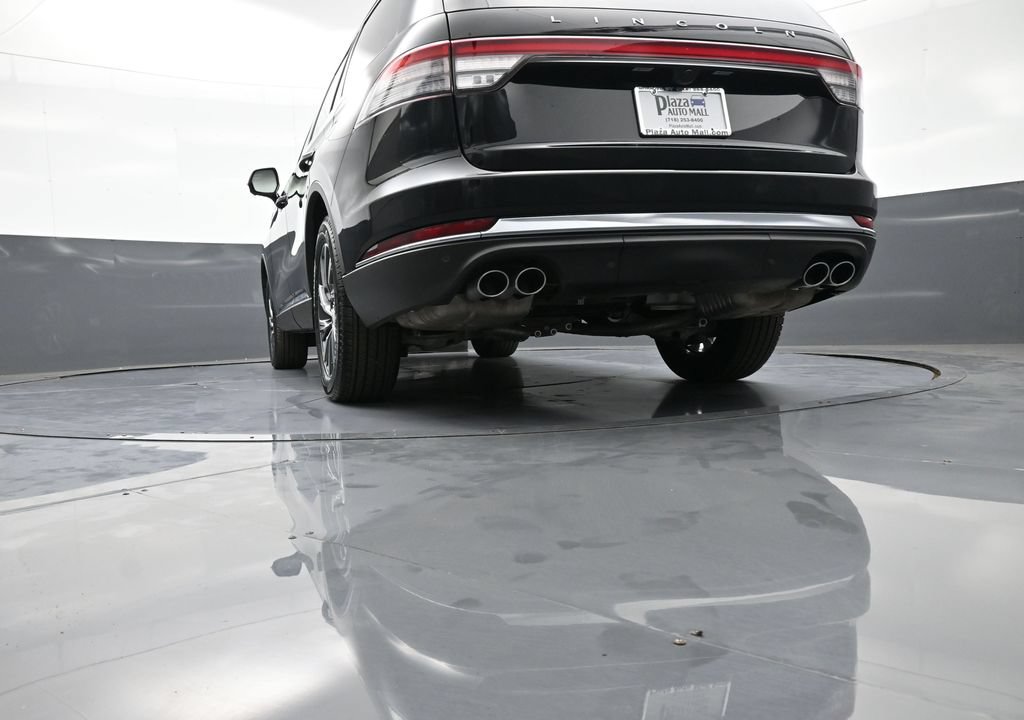 Used 2026 Lincoln Aviator AWD image 35