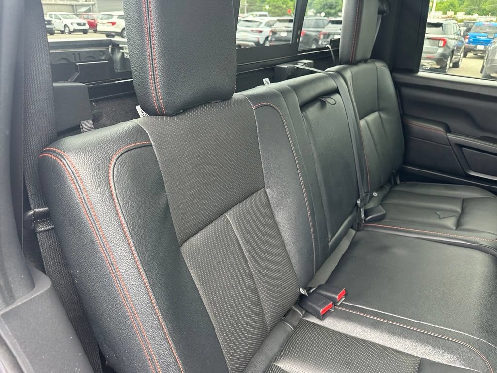 Used 2022 Nissan Titan PRO-4X w/ Pro-4x Convenience Package AWD/4WD image 34