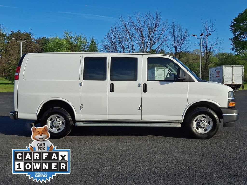 Used 2024 Chevrolet Express 2500 w/ Driver Convenience Package RWD image 10