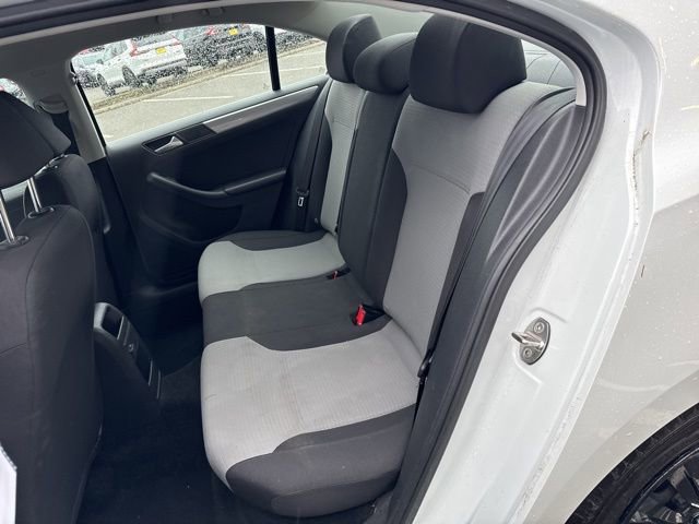 Used 2017 Volkswagen Jetta S w/ Jetta S Cold Weather Package image 14