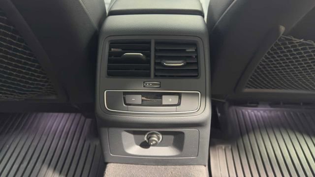 Used 2018 Audi A4 2.0T Ultra Premium Plus w/ Premium Plus Package FWD image 15