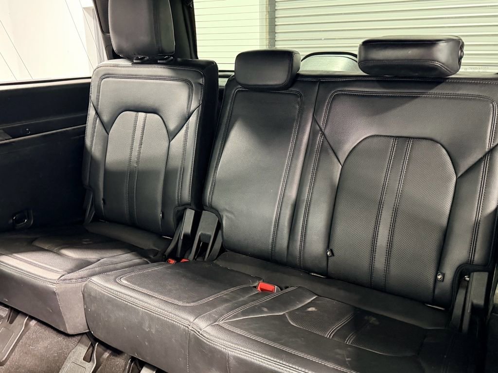 Used 2021 Ford Expedition Limited image 16