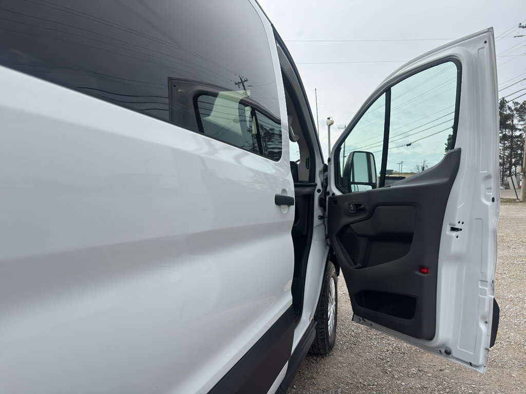 Used 2022 Ford Transit 350 XLT image 21