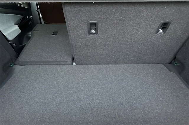 Used 2023 Volkswagen ID.4 Pro image 17