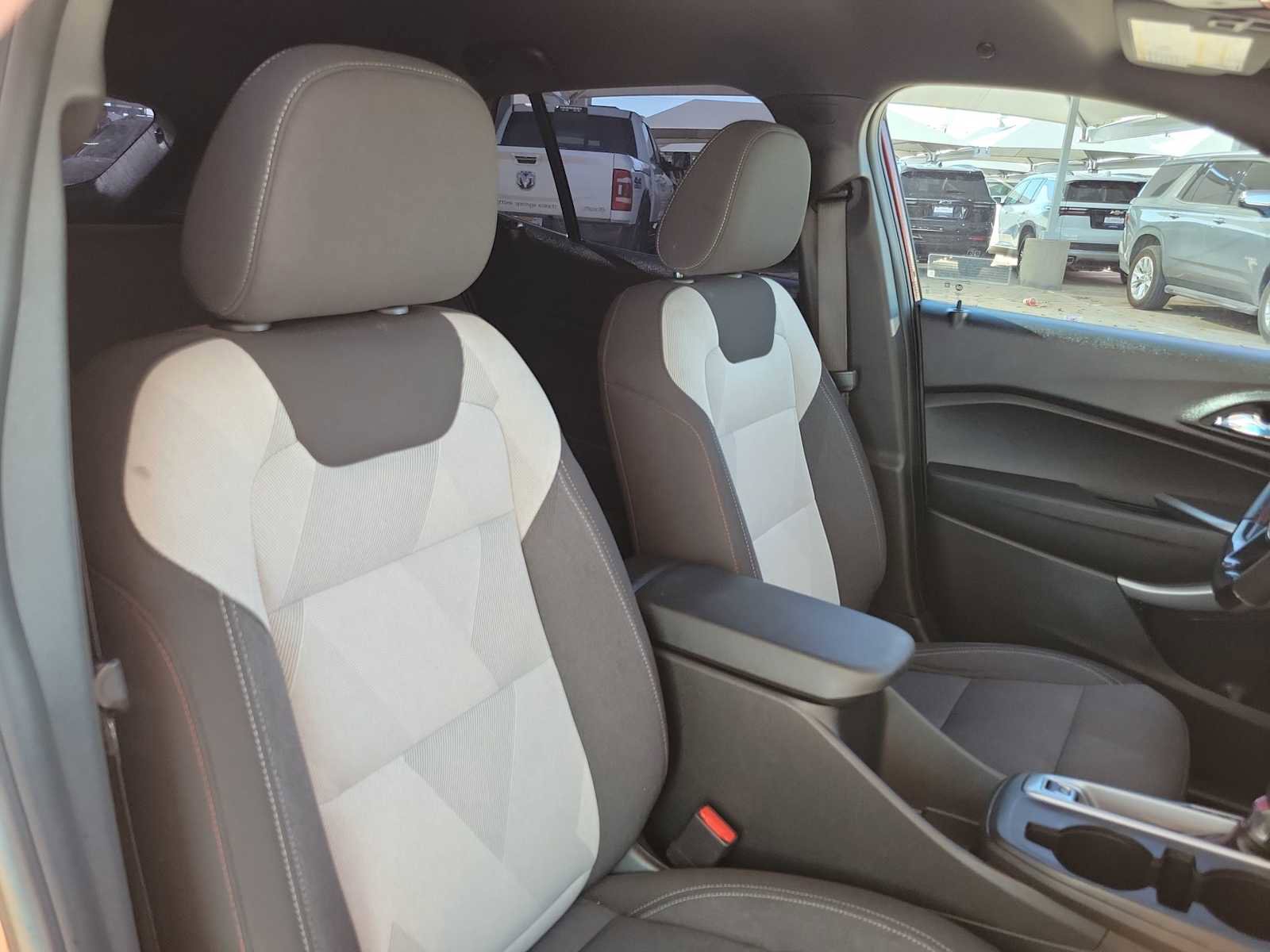 Used 2024 Chevrolet Trax RS w/ Driver Confidence Package image 14