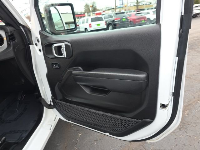 Used 2024 Jeep Wrangler Sport S image 33