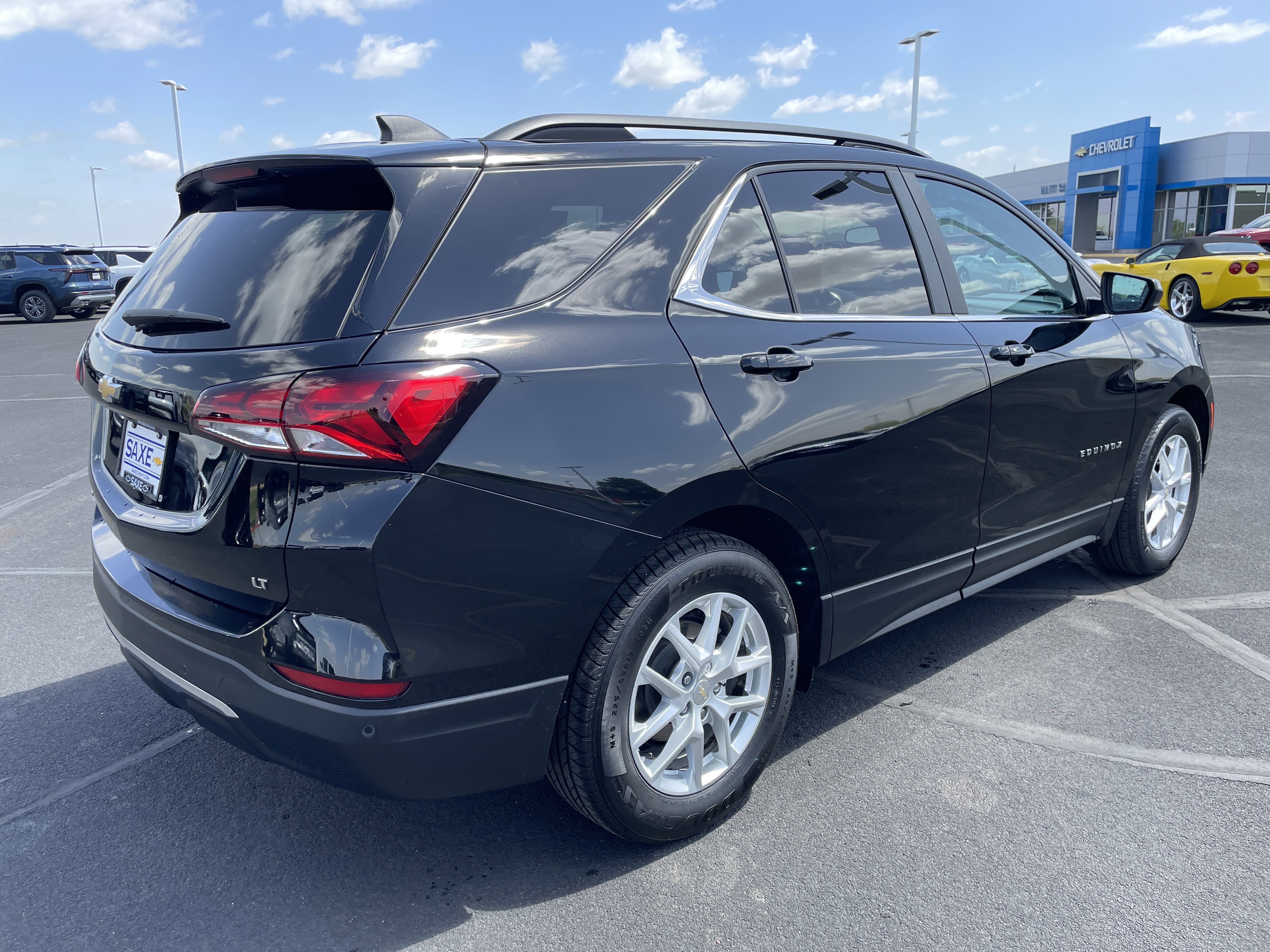 Used 2023 Chevrolet Equinox LT FWD image 5