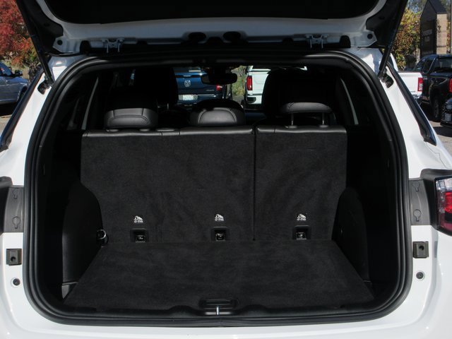 Used 2025 Jeep Compass Trailhawk image 7