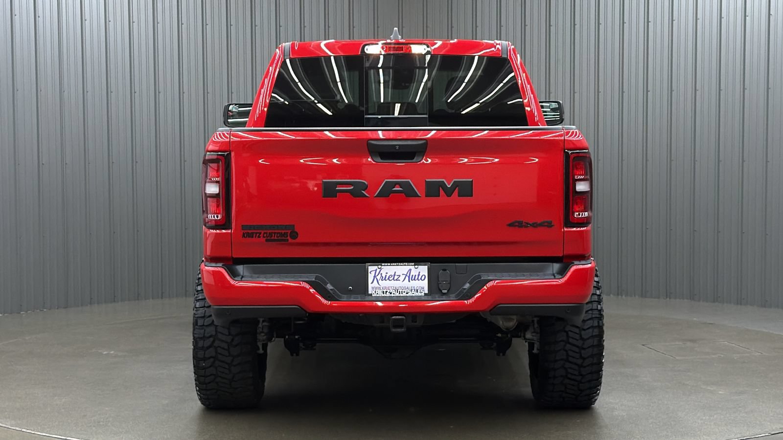 Used 2025 RAM 1500 Big Horn AWD/4WD image 4