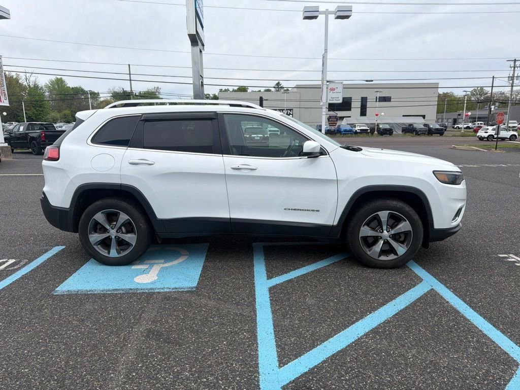 Used 2019 Jeep Cherokee Limited AWD/4WD image 5