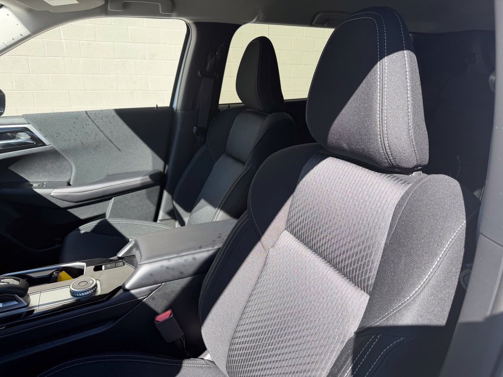 New 2026 Mitsubishi Outlander ES AWD/4WD image 22