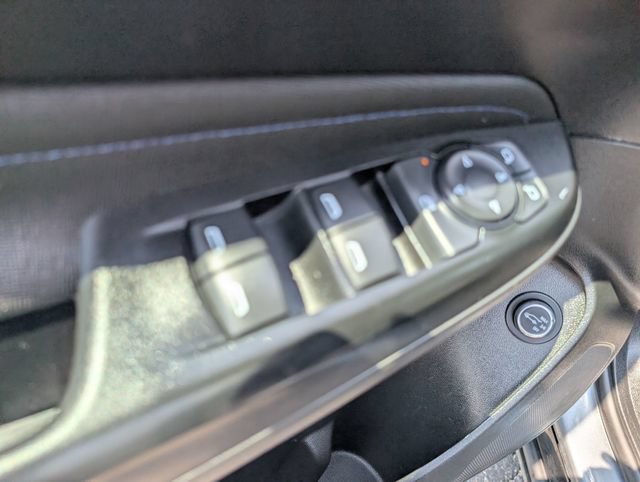 Used 2024 Buick Envista Sport Touring w/ Convenience I Package FWD image 15