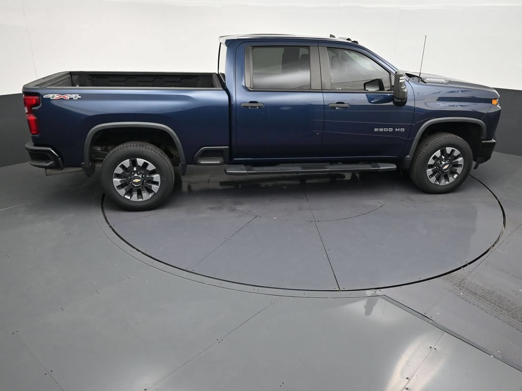 Used 2021 Chevrolet Silverado 2500 Custom w/ Custom Value Package AWD/4WD image 17