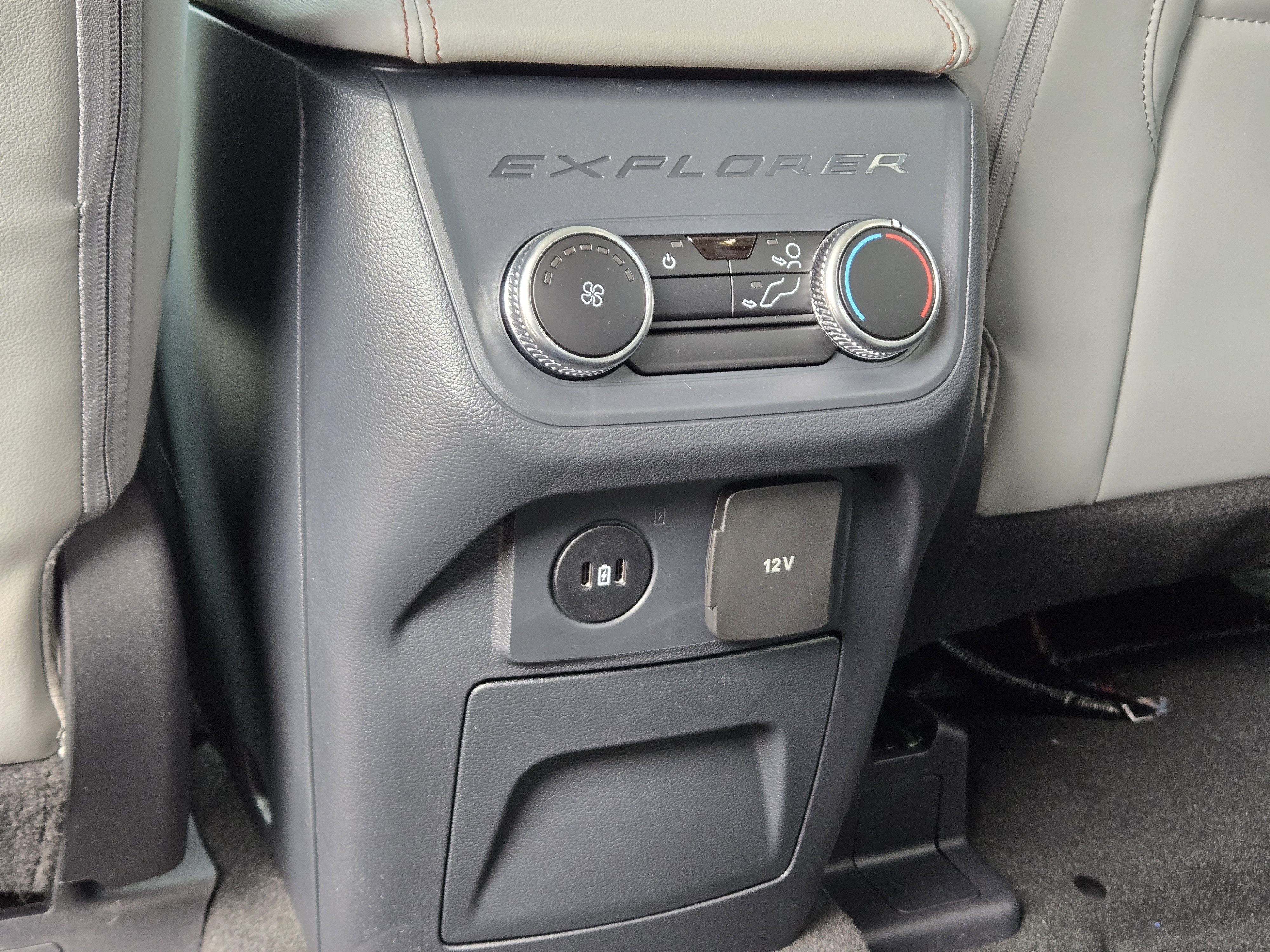 New 2026 Ford Explorer Active w/ Active Comfort Package RWD image 20