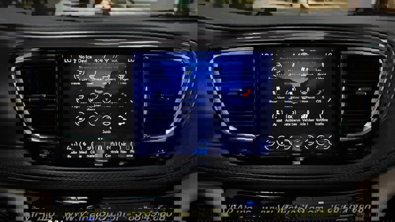 Used 2019 Chrysler Pacifica Limited image 35