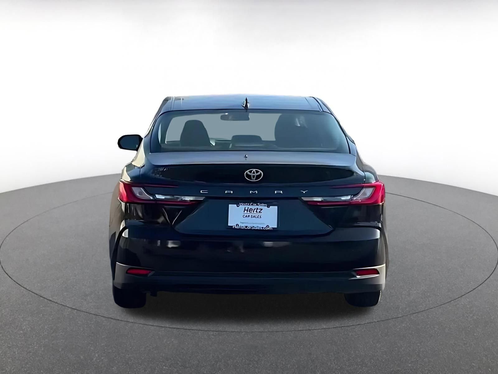 Used 2025 Toyota Camry LE image 12