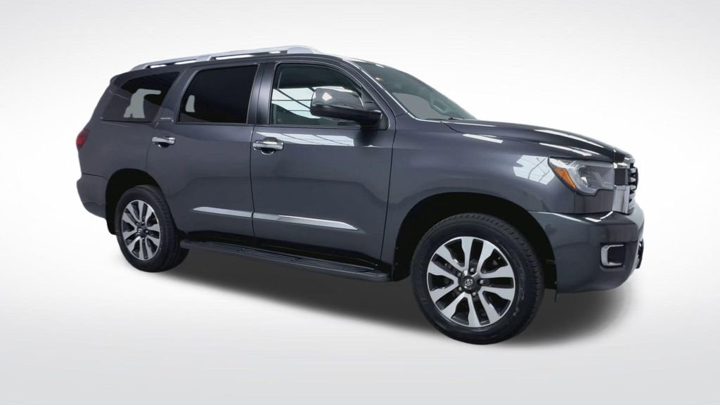Used 2018 Toyota Sequoia Limited w/ Safety & Convenience Package AWD/4WD image 2