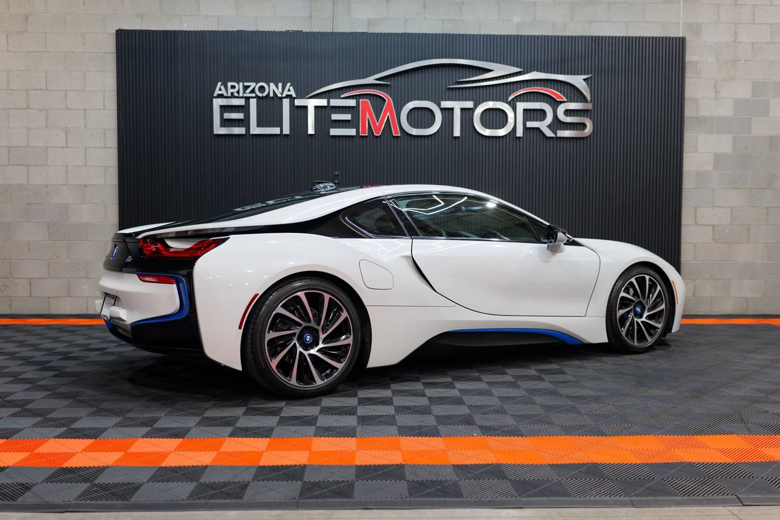 Used 2015 BMW i8 AWD/4WD image 34