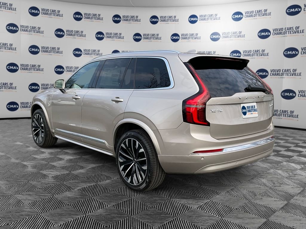 New 2026 Volvo XC90 T8 Core image 3
