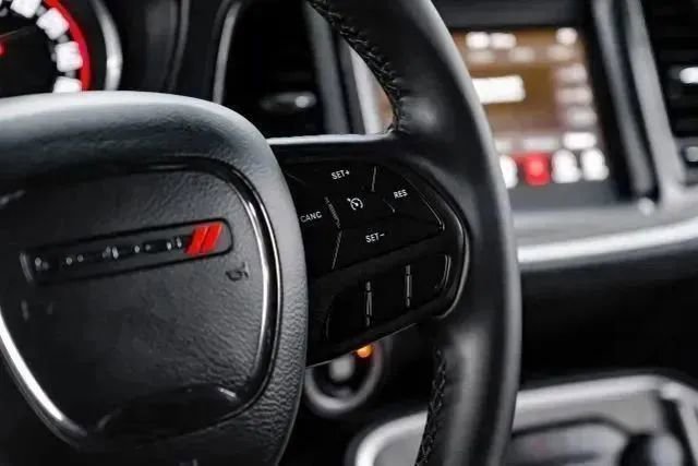 Used 2020 Dodge Challenger SXT image 22