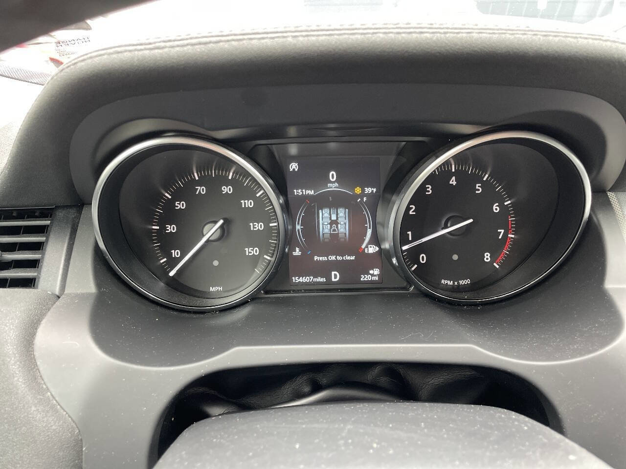 Used 2019 Land Rover Range Rover Evoque SE Premium image 25