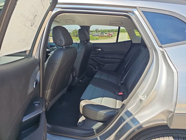 New 2026 Chevrolet Trax LT w/ Driver Confidence Package FWD image 24