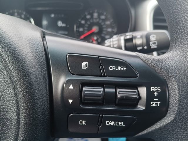 Used 2017 Kia Sorento AWD image 5