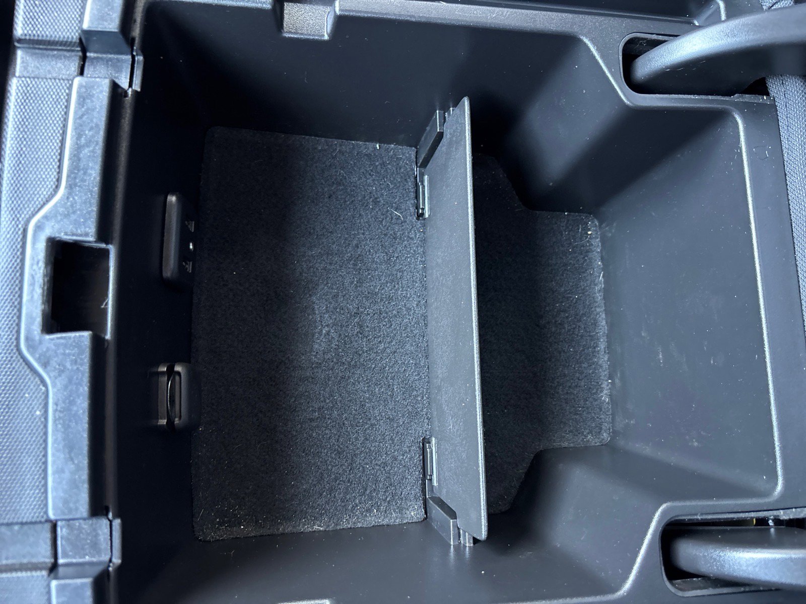 Used 2017 Chevrolet Silverado 1500 LT w/ Midnight Edition image 40