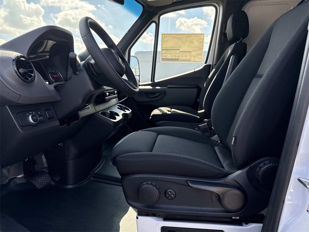 New 2026 Mercedes-Benz Sprinter 2500 image 16