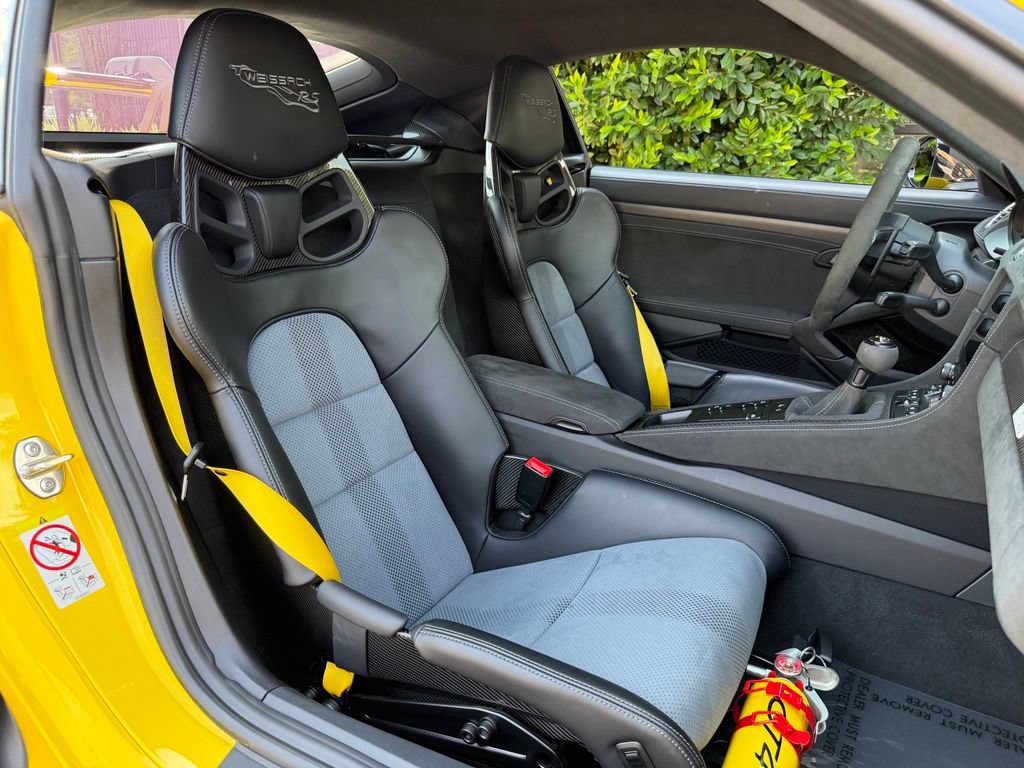 Used 2025 Porsche 718 Cayman GT4 RS w/ Weissach Package RWD image 32