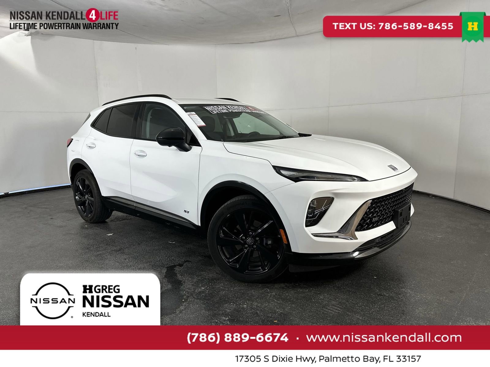 Used 2025 Buick Envision Sport Touring image 1