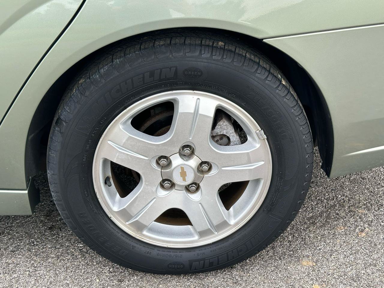 Used 2004 Chevrolet Malibu LT w/ Preferred Equipment Group FWD image 41