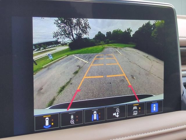Used 2024 Chevrolet Tahoe Premier AWD/4WD image 14