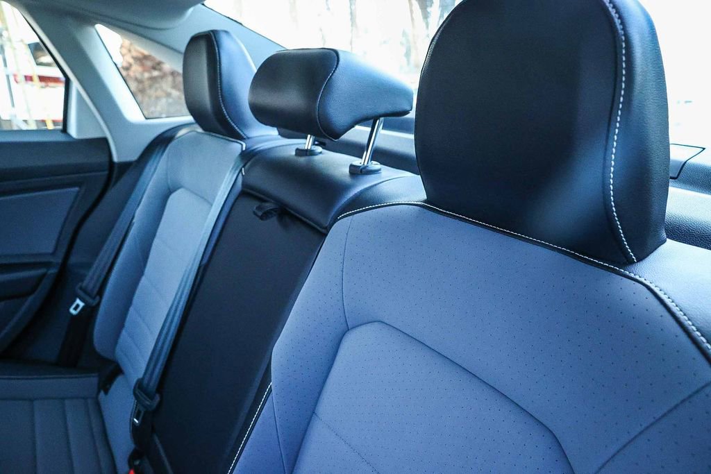 New 2026 Volkswagen Jetta SE FWD image 29