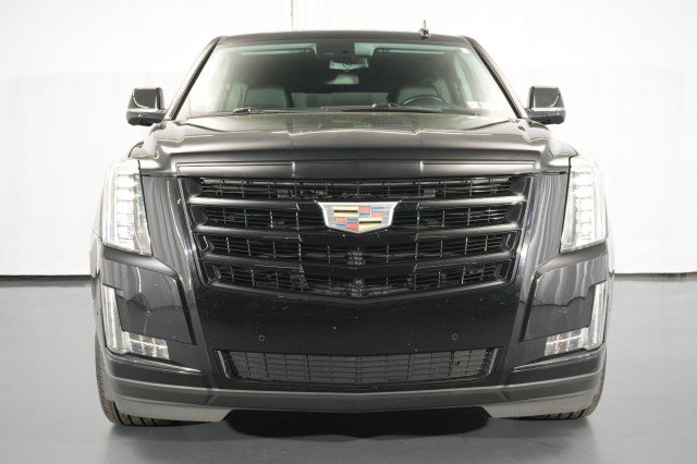 Used 2020 Cadillac Escalade ESV Luxury w/ Escalade Sport Edition AWD/4WD image 4