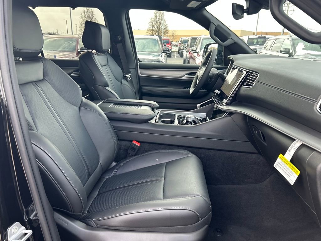 New 2026 Jeep Grand Wagoneer L 4WD image 26