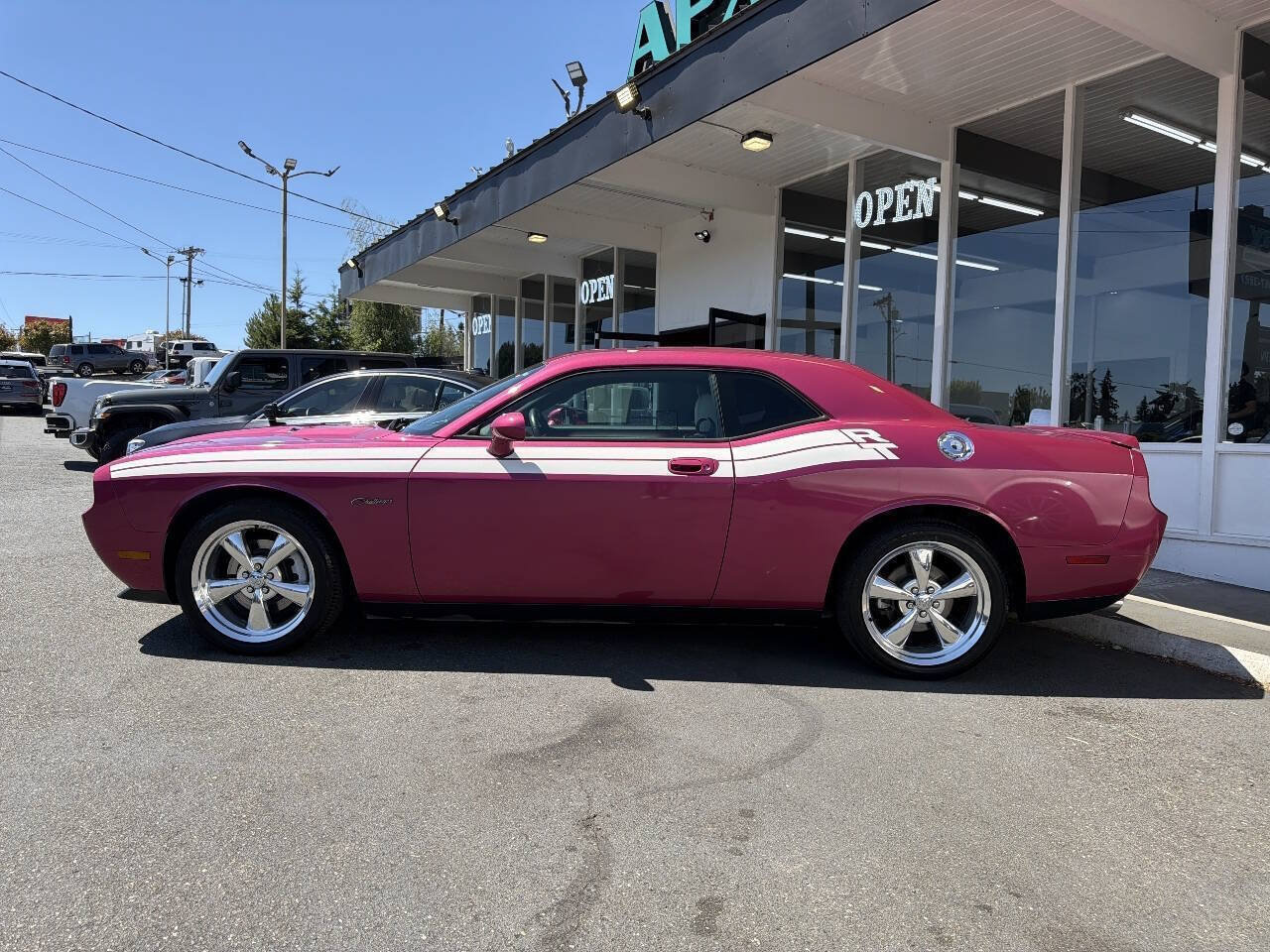 Used 2010 Dodge Challenger R/T RWD image 3