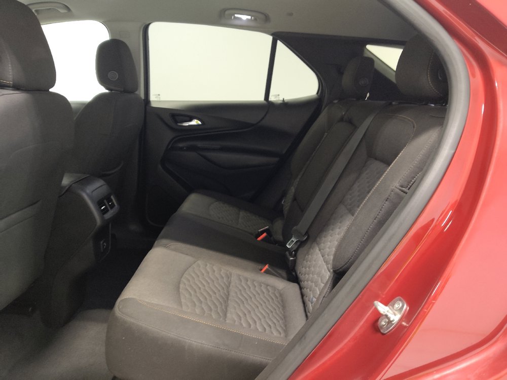Used 2019 Chevrolet Equinox LT w/ Driver Convenience Package FWD image 18