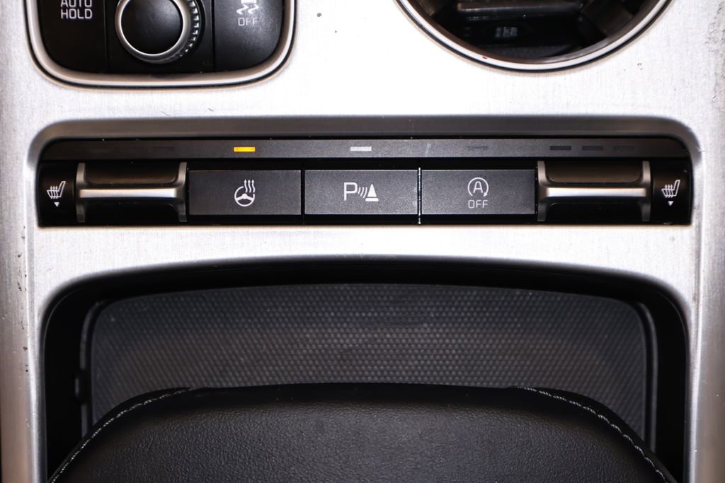 Used 2018 Kia Stinger GT1 AWD/4WD image 33