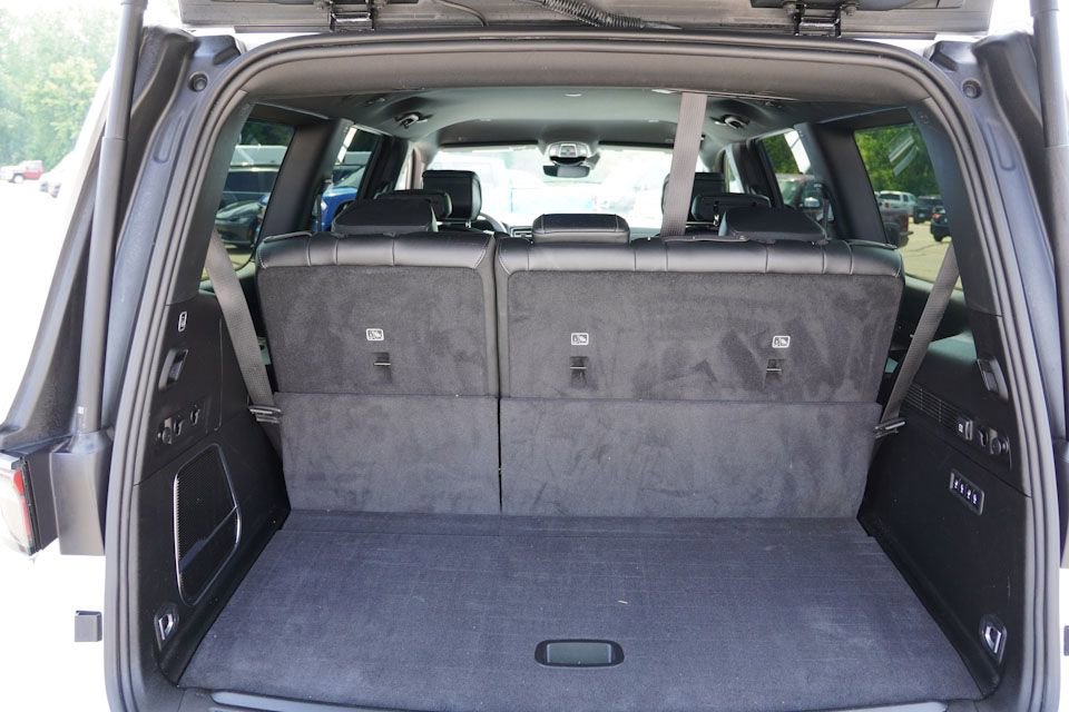 Used 2024 Jeep Wagoneer Series II w/ Flexible Seating Group image 23