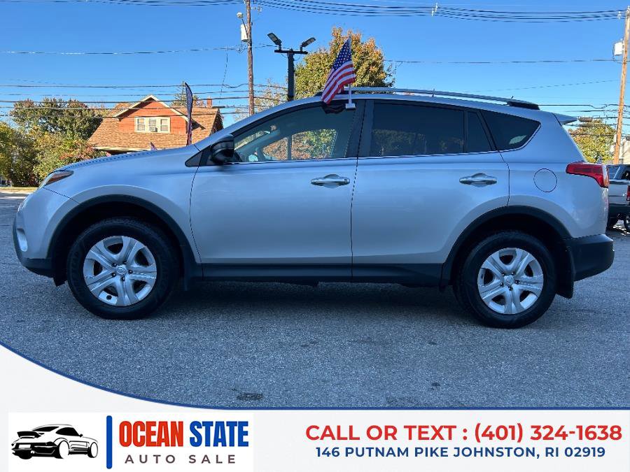 Used 2015 Toyota RAV4 LE image 2