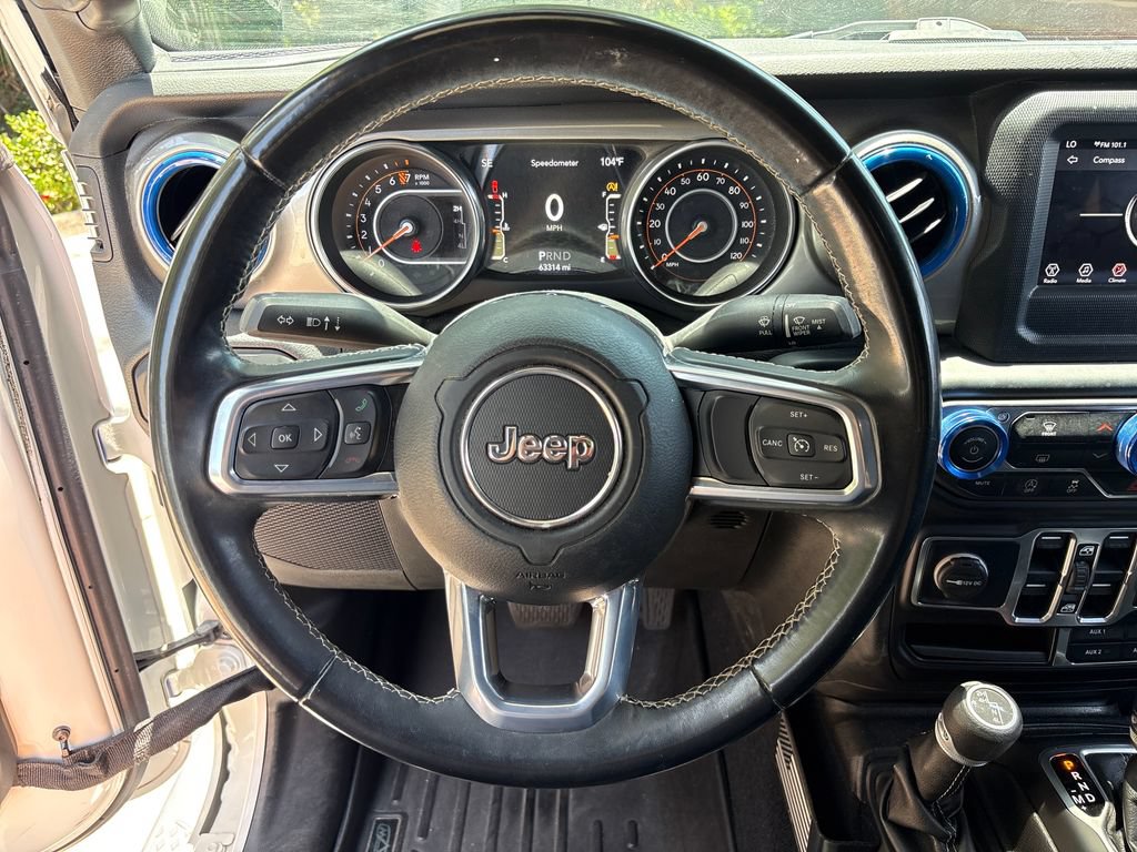 Used 2020 Jeep Gladiator Overland w/ Safety Group AWD/4WD image 13