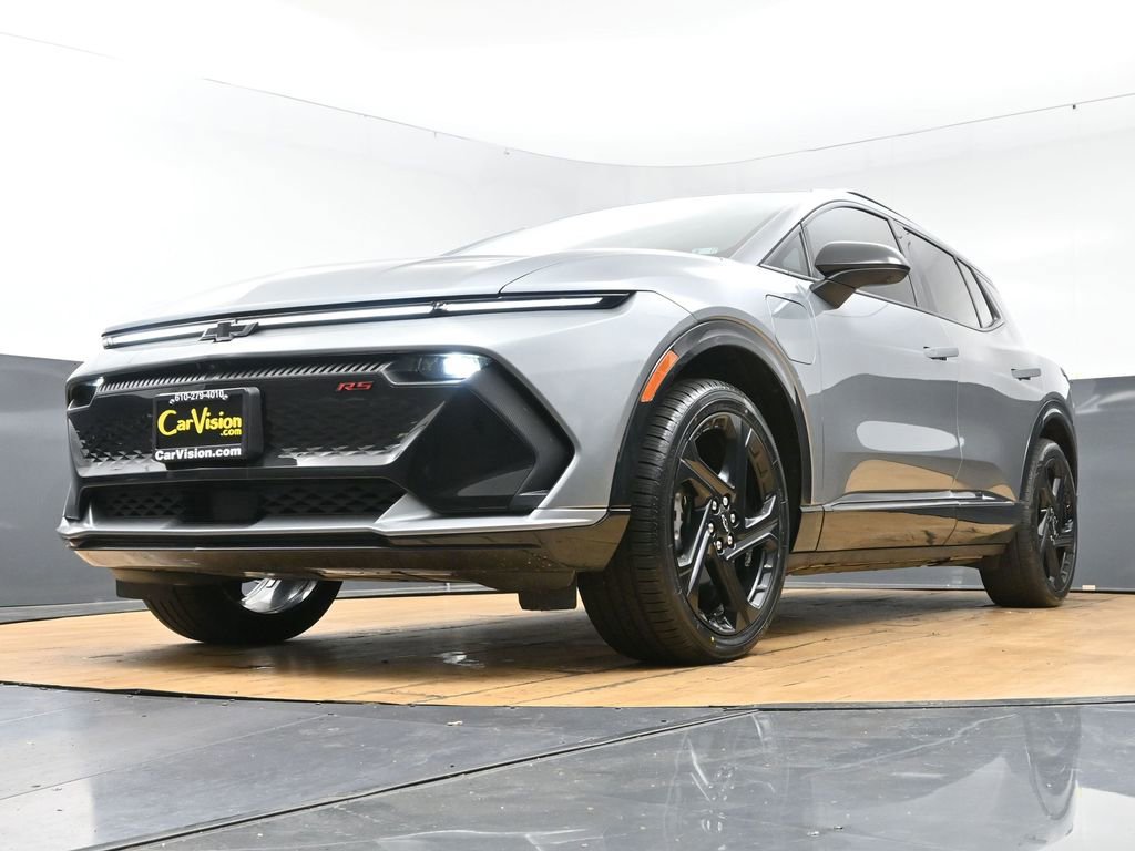 Used 2024 Chevrolet Equinox EV RS FWD image 50