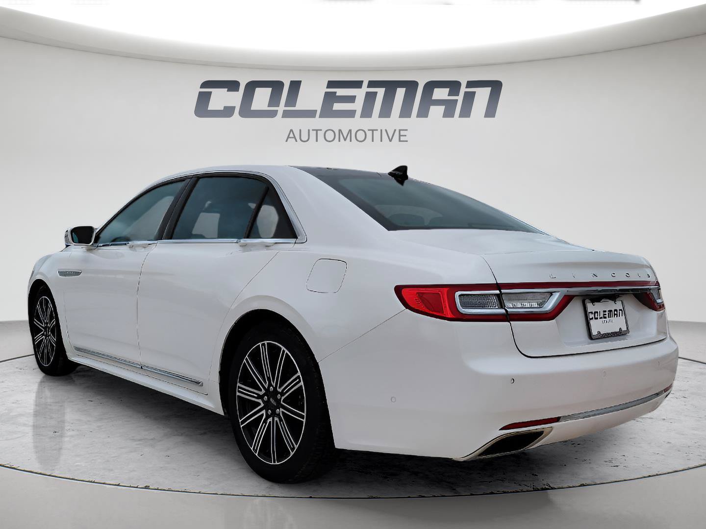 Used 2018 Lincoln Continental Reserve AWD/4WD image 7